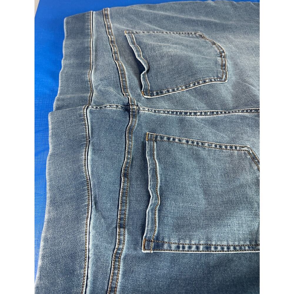 Lane Bryant High-Rise Pull-On Jeggings | Soft Stretch Denim | Plus Size 24 - Picture 9 of 11